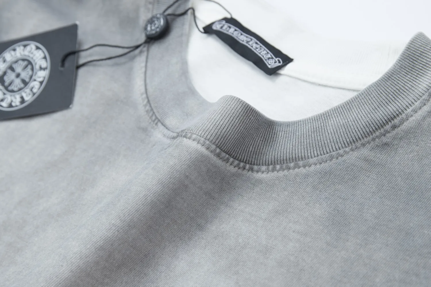 🅿️230 High quality ✨Cro❤✨🆕Classic logo letter pattern short sleeves. Official website synchronization, pure cotton fabric at the counter! Comfortable against the skin, durable and easy to wear, classic and simple logo design, meticulous original craftsmanship, customized 290G same vat dyed fabric, very comfortable to the touch, latest brick cabinet synchronization, OS off-shoulder version, fashionable and personalized, super versatile and good-looking, very suitable for both men and women, a must-have style, tag, collar label, washed wheat, three labels complete, black, white, 2️⃣ color S M L XL